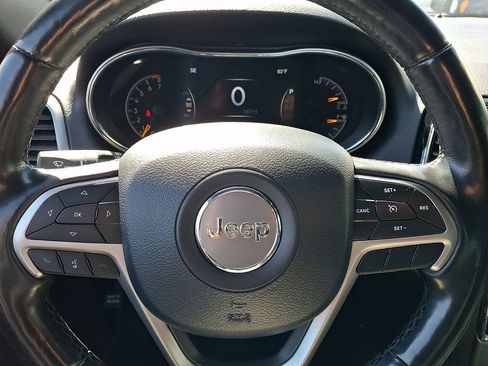 Used 2021 Jeep Grand Cherokee Laredo X AWD/4WD image 22