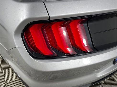 Used 2019 Ford Mustang Premium image 19