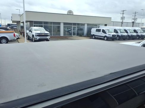 Used 2024 Chevrolet Silverado 1500 LT image 18