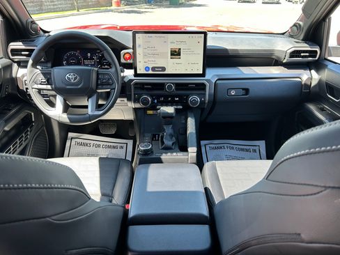 Certified 2026 Toyota 4Runner TRD Off-Road Premium AWD/4WD image 23