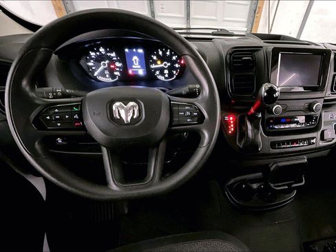 Used 2023 RAM ProMaster 2500 w/ Convenience Group image 5