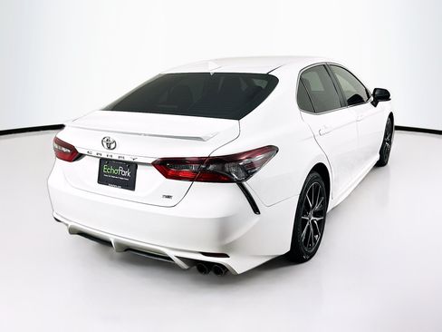 Used 2021 Toyota Camry SE FWD image 9