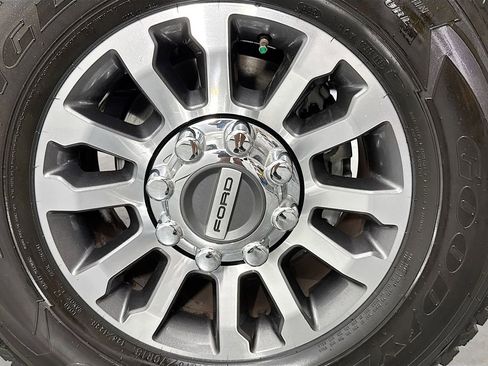 Used 2022 Ford F250 Lariat w/ Lariat Ultimate Package image 14