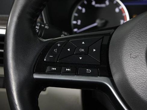 Certified 2020 Nissan Altima 2.0 Platinum FWD image 28