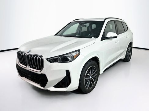 Used 2026 BMW X1 xDrive28i AWD/4WD image 3