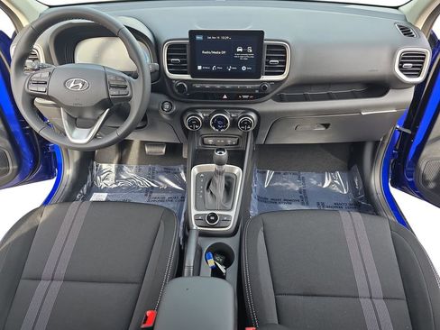 New 2026 Hyundai Venue SEL FWD image 9