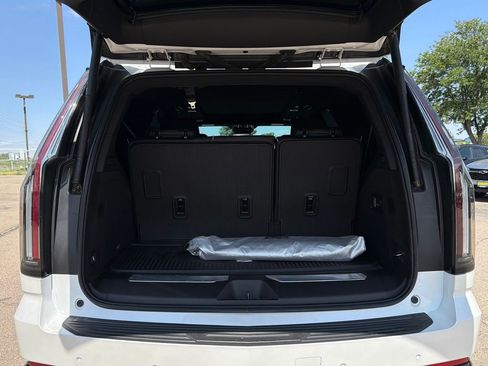 Certified 2025 Cadillac Escalade Sport w/ Touring Package AWD/4WD image 24