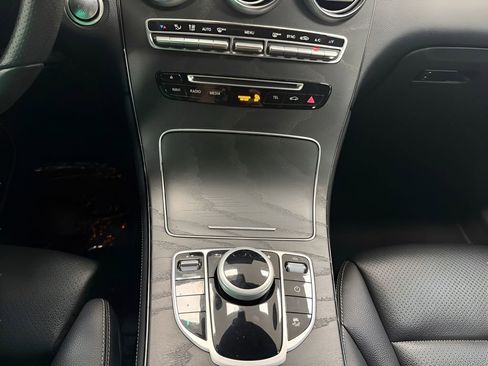 Used 2018 Mercedes-Benz GLC 300 4MATIC image 26