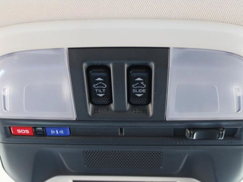 Used 2024 Subaru Crosstrek 2.5i Limited image 11