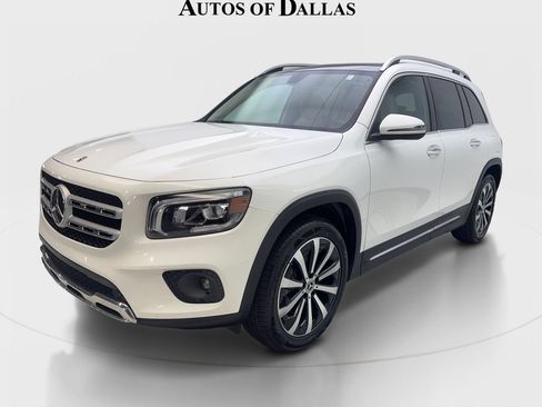 Used 2022 Mercedes-Benz GLB 250 image 2