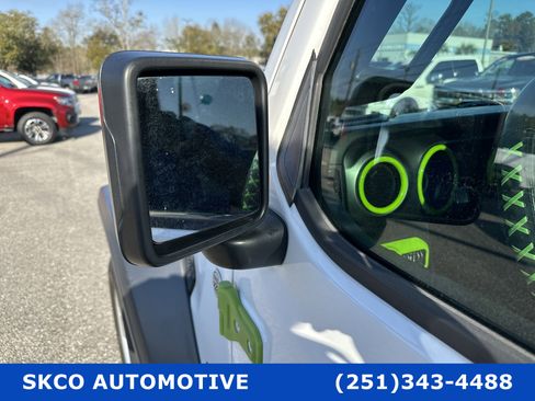 Used 2020 Jeep Gladiator Sport w/ Quick Order Package 24S image 10