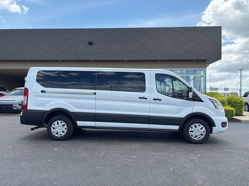 Used 2023 Ford Transit 350 XLT image 4