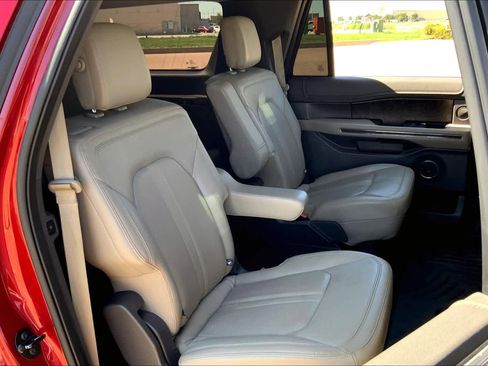 Used 2018 Ford Expedition Max Limited w/ Equipment Group 301A image 20