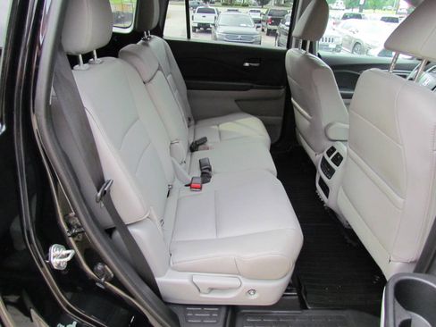 Used 2017 Honda Pilot EX-L image 17