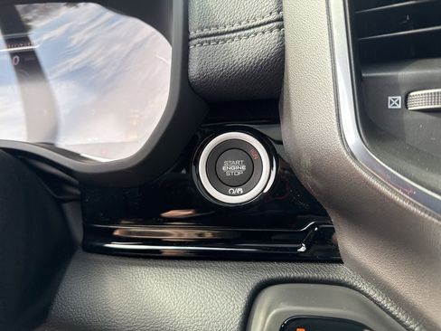 New 2026 RAM 1500 Laramie AWD/4WD image 16