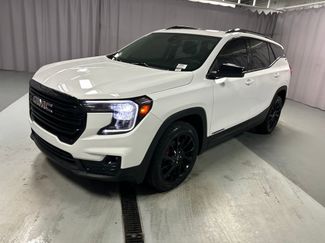 Used 2024 GMC Terrain SLT w/ Elevation Edition AWD/4WD video 3
