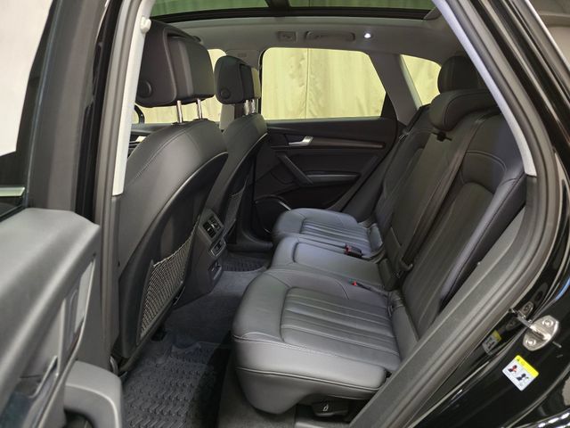 Used 2023 Audi Q5 2.0T Premium w/ Convenience Package AWD/4WD image 26