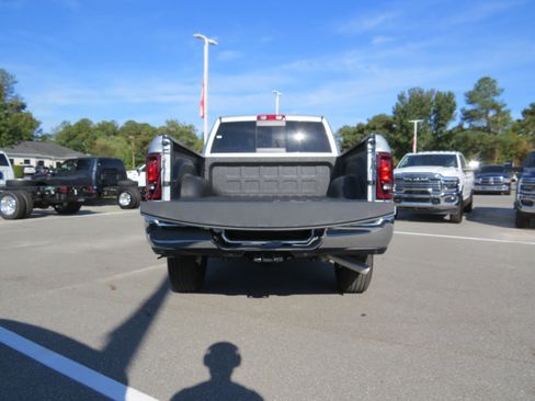 New 2026 RAM 2500 Tradesman AWD/4WD image 5