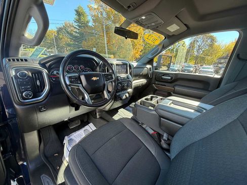 Used 2022 Chevrolet Silverado 2500 LT w/ Convenience Package image 14