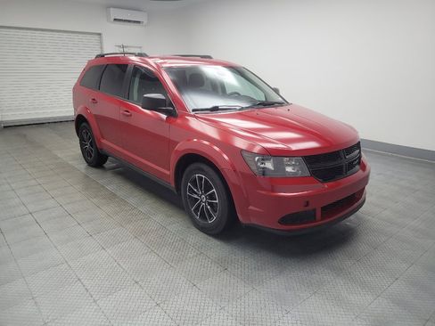 Used 2018 Dodge Journey SE w/ Connectivity Group FWD image 11