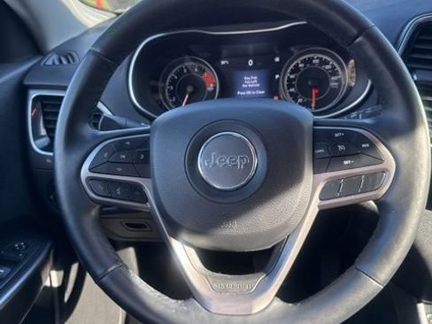 Used 2019 Jeep Cherokee Limited AWD/4WD image 26