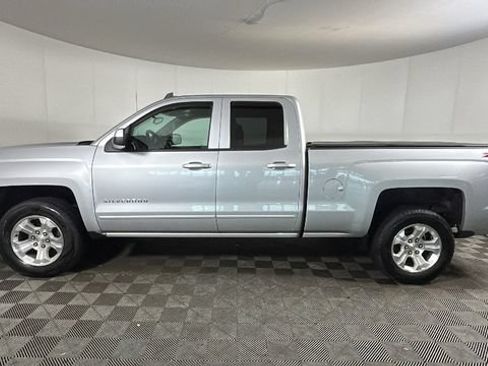 Used 2015 Chevrolet Silverado 1500 LT w/ LT Convenience Package AWD/4WD image 5