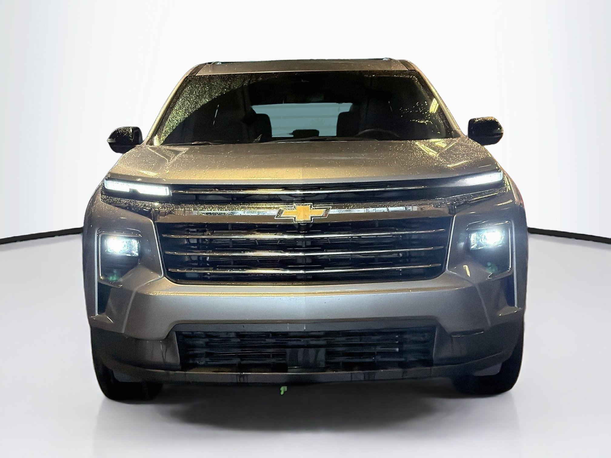 Used 2025 Chevrolet Traverse LT AWD/4WD image 2