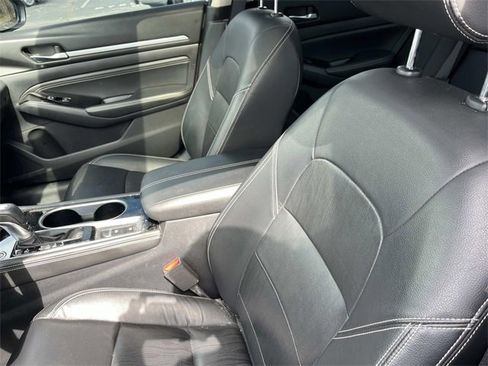 Used 2020 Nissan Altima 2.5 Platinum image 24