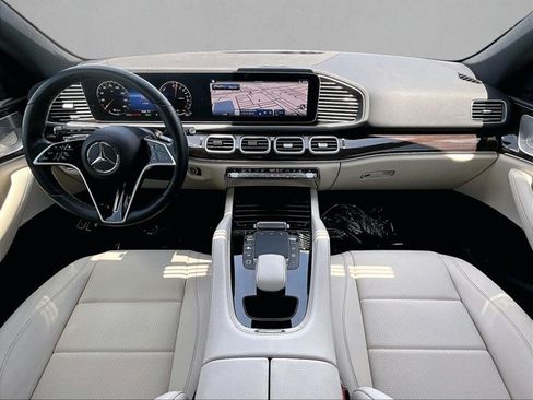 Certified 2025 Mercedes-Benz GLE 450e 4MATIC image 16