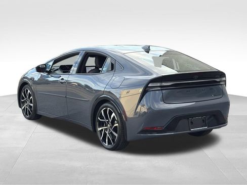 Used 2023 Toyota Prius Prime FWD image 6
