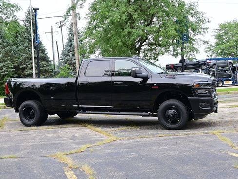 New 2026 RAM 3500 Tradesman w/ Safety Group AWD/4WD image 17