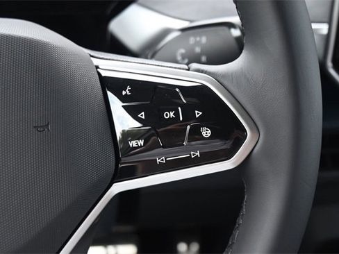 New 2025 Volkswagen ID. Buzz Pro S image 12