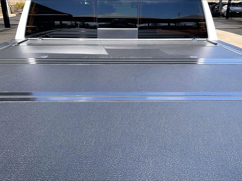 Used 2019 GMC Sierra 1500 SLT image 31