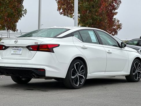 Certified 2023 Nissan Altima 2.5 SR image 4