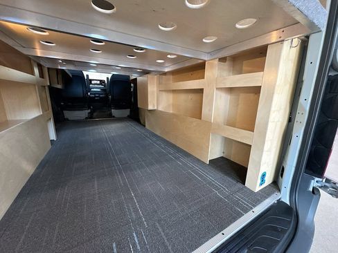 Used 2024 Mercedes-Benz Sprinter 2500 image 34