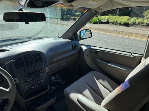Used 2002 Dodge Grand Caravan Sport image 22