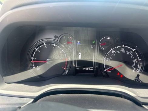 Used 2022 Toyota 4Runner SR5 RWD image 5