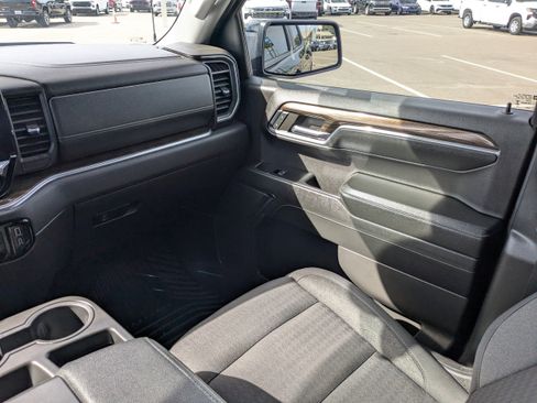 Used 2023 Chevrolet Silverado 1500 RST image 17