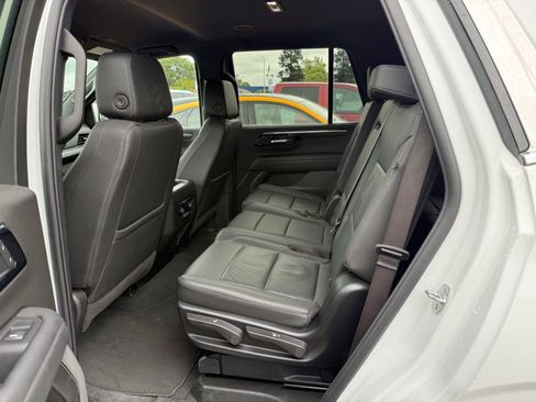 Used 2025 Chevrolet Tahoe LT AWD/4WD image 12