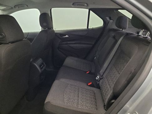 Used 2024 Chevrolet Equinox LT AWD/4WD image 18