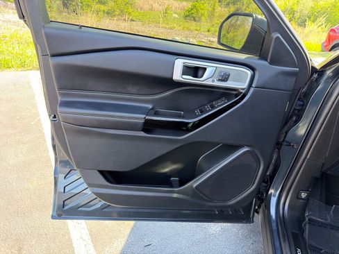 Used 2022 Ford Explorer ST w/ Equipment Group 401A AWD/4WD image 13