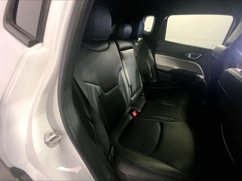 Used 2025 Jeep Compass Limited AWD/4WD image 23