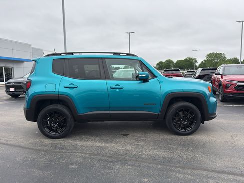 Used 2019 Jeep Renegade Altitude w/ Quick Order Package 2XM AWD/4WD image 4