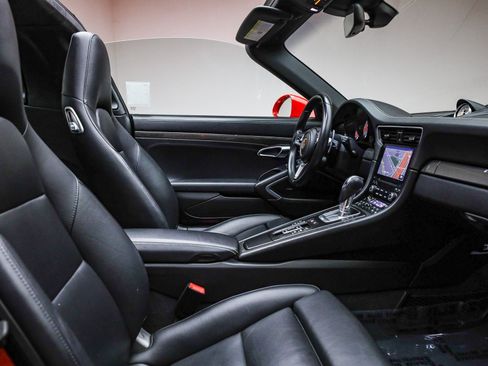 Certified 2017 Porsche 911 Targa 4S image 18