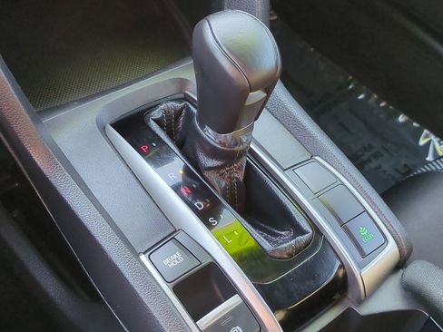 Certified 2021 Honda Civic EX image 18