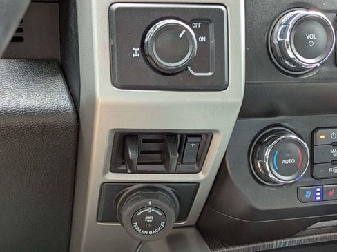 Used 2021 Ford F250 Lariat w/ Lariat Value Package RWD image 23