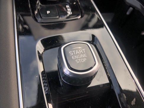 New 2026 Volvo XC90 B6 Ultra w/ Protection Package Premier image 32