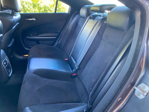 Used 2015 Dodge Charger R/T RWD image 34