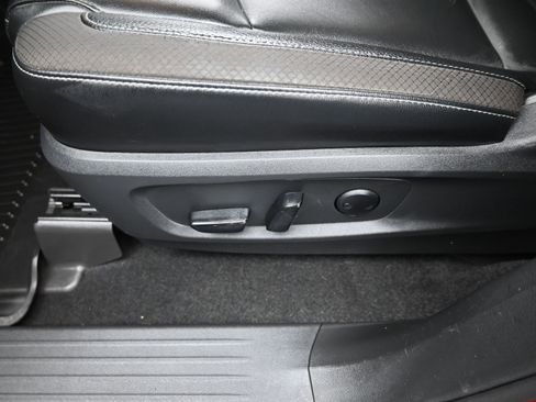 Used 2022 Nissan Pathfinder SL w/ SL Premium Package image 7