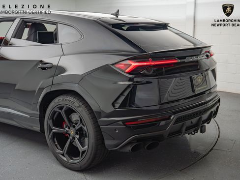 Used 2019 Lamborghini Urus image 14